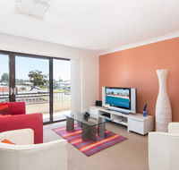 Villa Capri 3 Just a Hop Skip and Jump to Bowling Club - Taree Accommodation