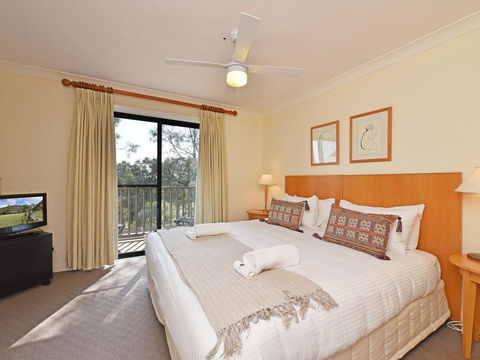 Villa Executive 2br Viti Resort Condo Located Within Cypress Lakes Resort (nothing Is More Central) - Taree Accommodation 2
