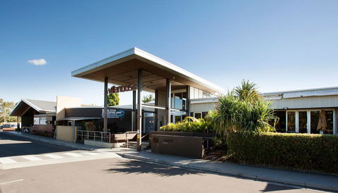 Villa Noosa Hotel - Taree Accommodation 0