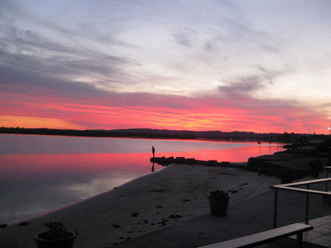Villa Riviera On River Front - Taree Accommodation 1
