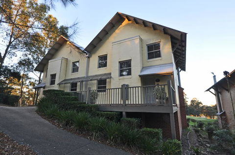 Villa Spa Executive 1br Burgundy Resort Condo Located Within Cypress Lakes Resort (nothing Is More Central) - Taree Accommodation 2