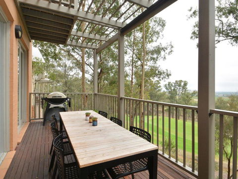 Villas Diciotto (sleeps 18) Resort Condos Located Within Cypress Lakes Resort (nothing Is More Central) - Taree Accommodation 0