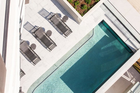 Vue Broadbeach - Taree Accommodation 0