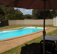 Wagon Wheel Motel  Units - Taree Accommodation