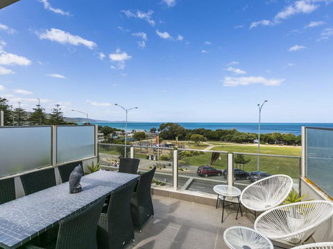 WATERFRONT THREE- In The Heart Of Lorne - Taree Accommodation 0