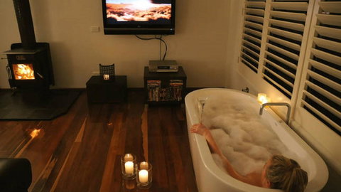 Chestnut Daylesford - Taree Accommodation 6