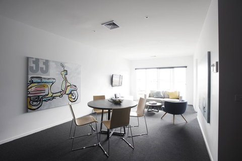 Tyrian Serviced Apartments Fitzroy - Taree Accommodation 0