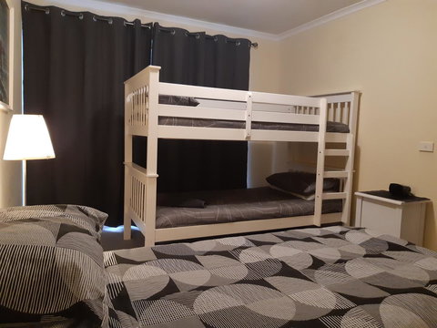 Elevated Holiday House Overlooks Tranquil Wetlands - Taree Accommodation 7