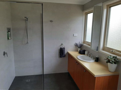 Elevated Holiday House Overlooks Tranquil Wetlands - Taree Accommodation 3