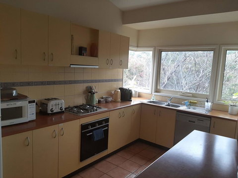 Elevated Holiday House Overlooks Tranquil Wetlands - Taree Accommodation 2