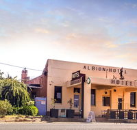Albion Hotel and Motel Castlemaine - Taree Accommodation