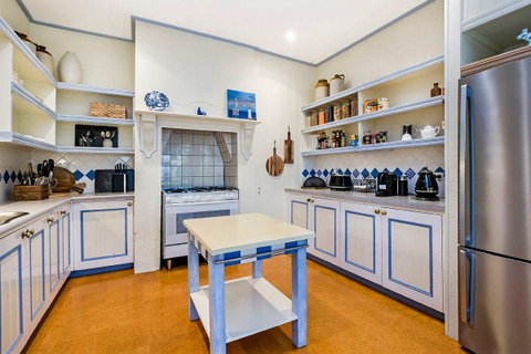 Edge17 Port Fairy Wharf - Taree Accommodation 5