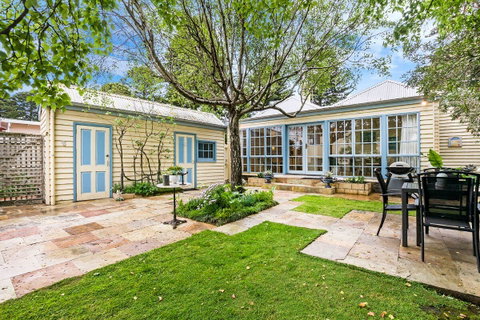 Edge17 Port Fairy Wharf - Taree Accommodation 2