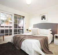 The Gallery Hours - Taree Accommodation