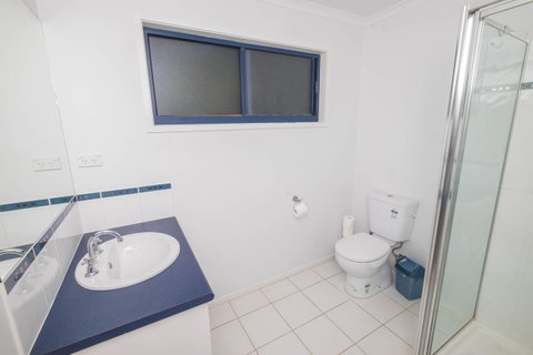 Demure Charm - Taree Accommodation 5