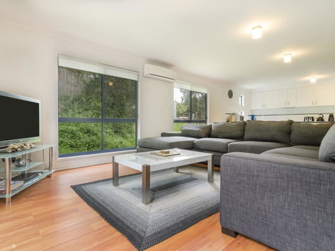 Demure Charm - Taree Accommodation 10