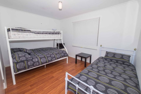 Demure Charm - Taree Accommodation 13