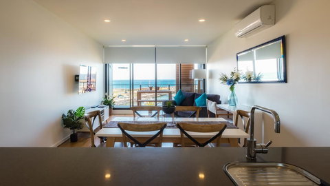 Waterfront Apt 234 Marinaquays - Taree Accommodation 0