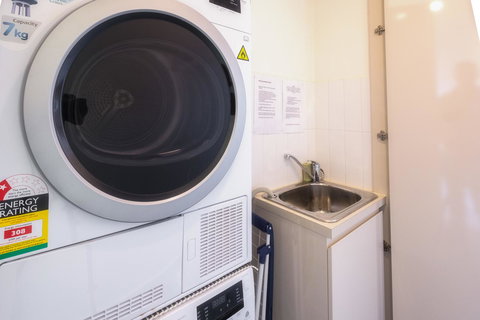 Waterfront Apt 234 Marinaquays - Taree Accommodation 30