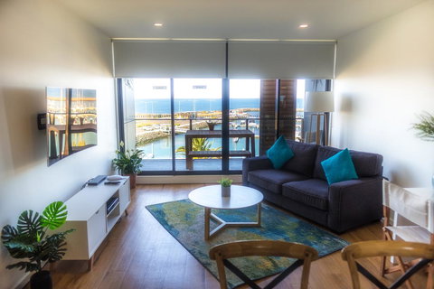 Waterfront Apt 234 Marinaquays - Taree Accommodation 2