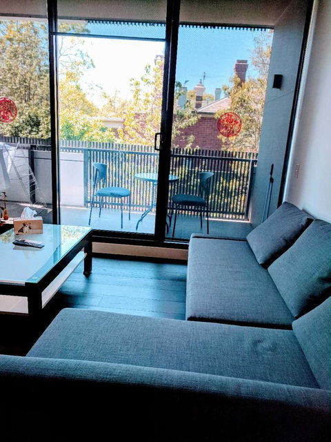 Camberwell Burke Road Apartment - Taree Accommodation 1