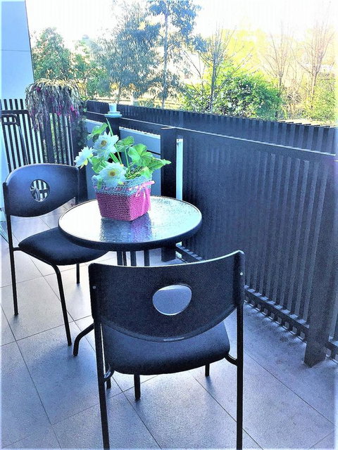 Camberwell Burke Road Apartment - Taree Accommodation 10
