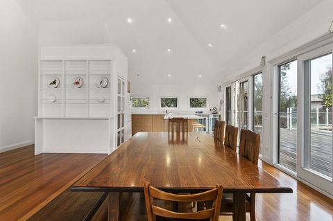 Perfect Blairgowrie Beach House - Taree Accommodation 8