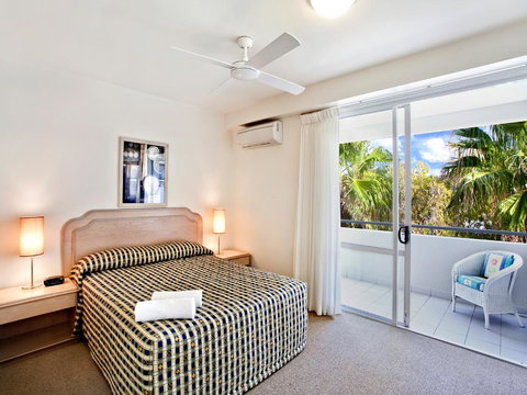 La Mer Sunshine Beachfront - Taree Accommodation 25