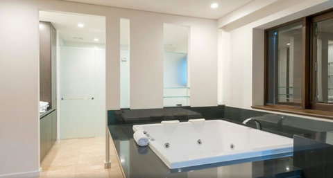 Luxury Apartments At Temple Resort And Spa Port Douglas - Taree Accommodation 21