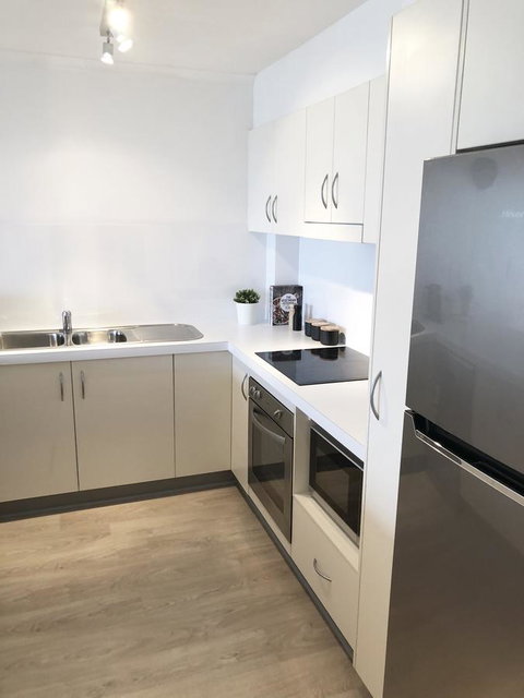 Sunshine Beach Luxe Apartment - Taree Accommodation 9