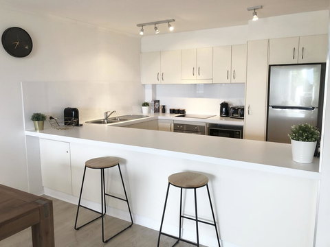 Sunshine Beach Luxe Apartment - Taree Accommodation 2