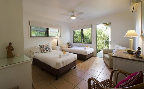 The Retreat Beach Houses - Taree Accommodation 10