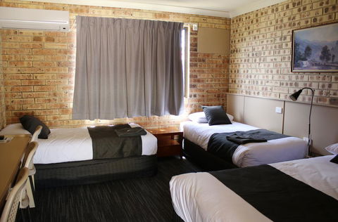 Clermont Country Motor Inn - Taree Accommodation 7