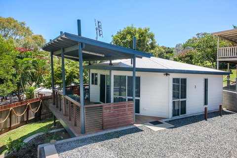 Sunset Cabins 1770 - Taree Accommodation 10