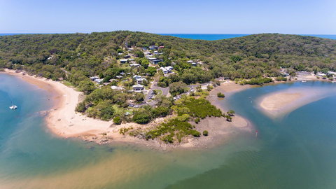 Sunset Cabins 1770 - Taree Accommodation 3