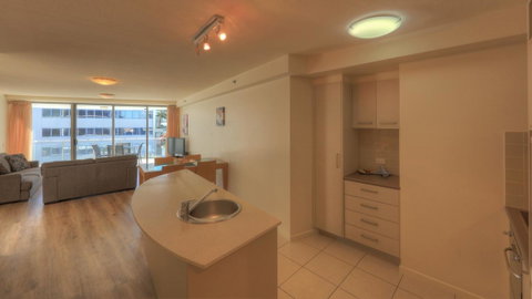 Cilento Mooloolaba - Taree Accommodation 11