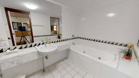 Silkari The Pavilions - Taree Accommodation 9