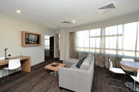 Hotel Grand Chancellor Townsville - Taree Accommodation 0