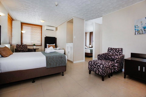 Madison Plaza Townsville - Taree Accommodation 6
