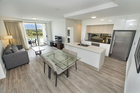 Empire Apartment Hotel Rockhampton - Taree Accommodation 18