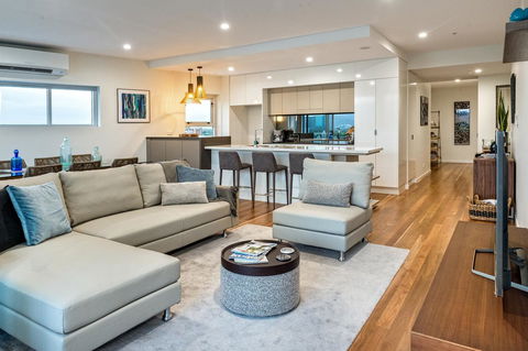 Empire Apartment Hotel Rockhampton - Taree Accommodation 9