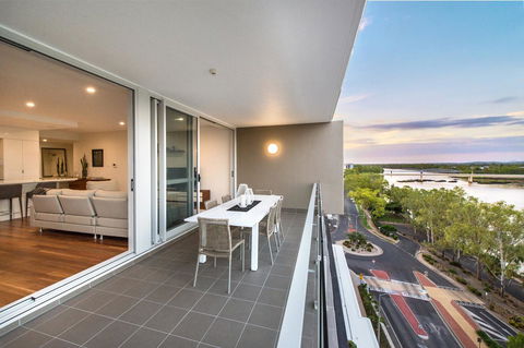 Empire Apartment Hotel Rockhampton - Taree Accommodation 11