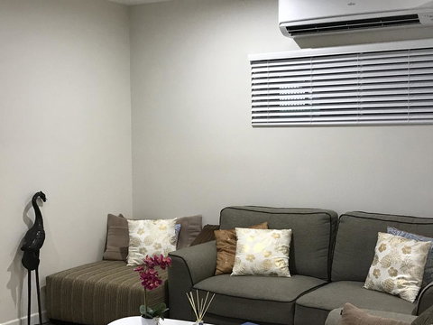 Whitsunday Luxury Homes - Taree Accommodation 11