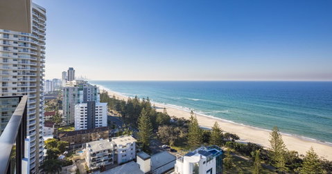 Boardwalk Burleigh Beach - Official - Taree Accommodation 43