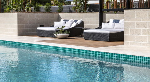 Boardwalk Burleigh Beach - Official - Taree Accommodation 28