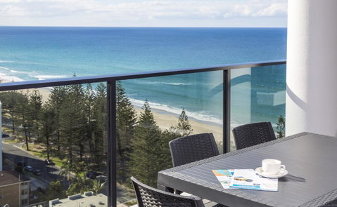 Boardwalk Burleigh Beach - Official - Taree Accommodation 20