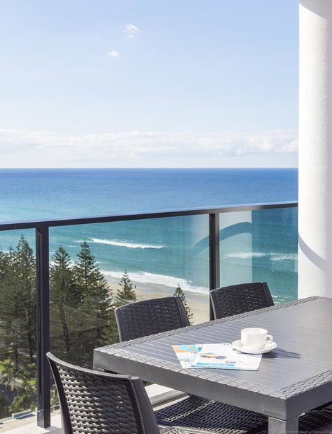 Boardwalk Burleigh Beach - Official - Taree Accommodation 24