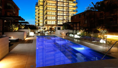 Boardwalk Burleigh Beach - Official - Taree Accommodation 19