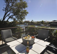 Bribie Island Canal Holiday Destination - Taree Accommodation