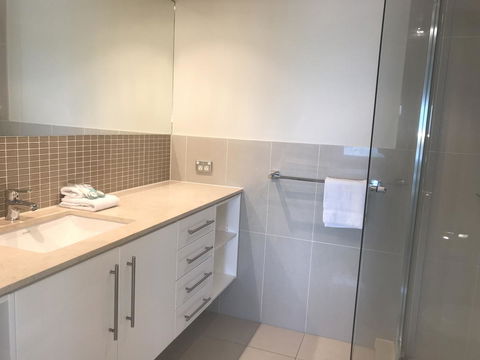 Proximity Waterfront Apartments - Taree Accommodation 11